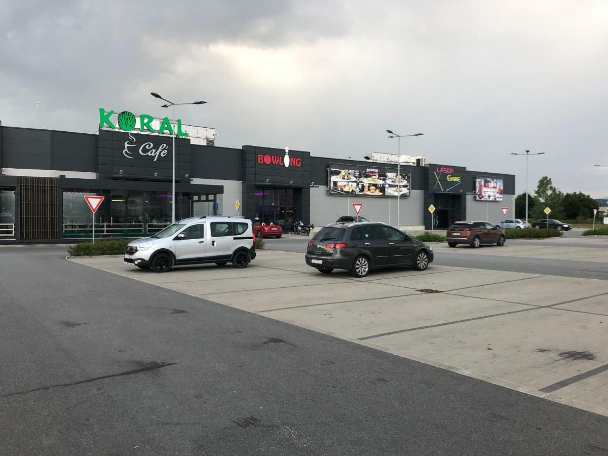 Apartment Tekelova 95M2 Prešov Exteriör bild